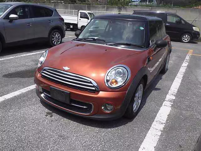 MINI HATCH