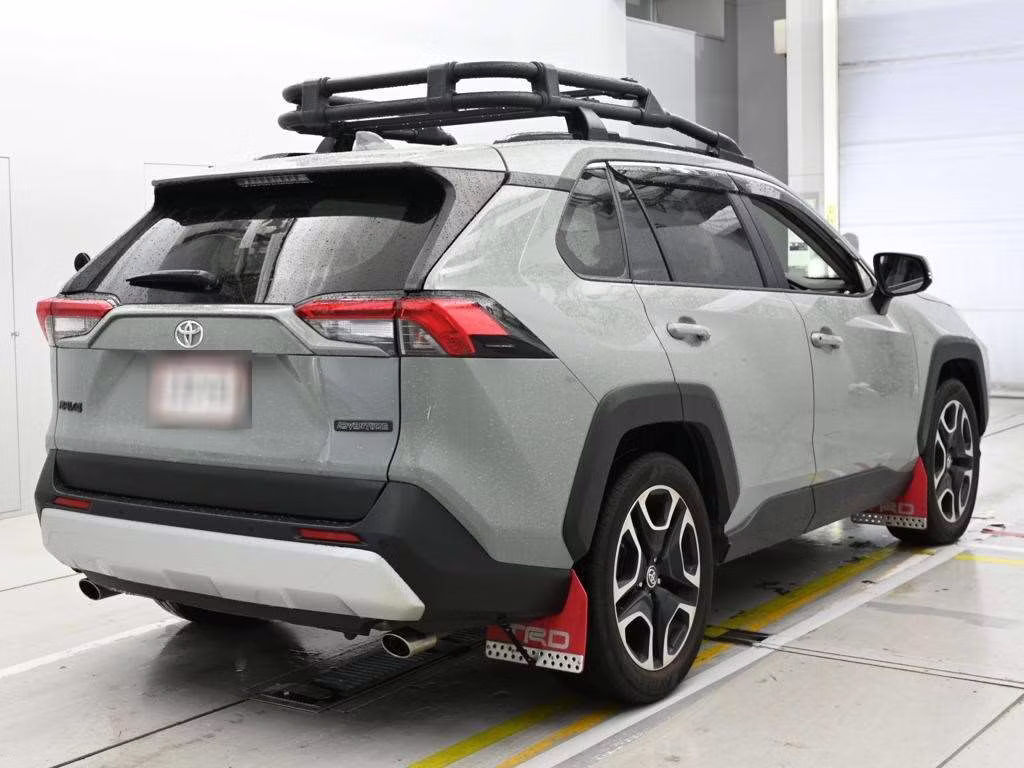 TOYOTA RAV4