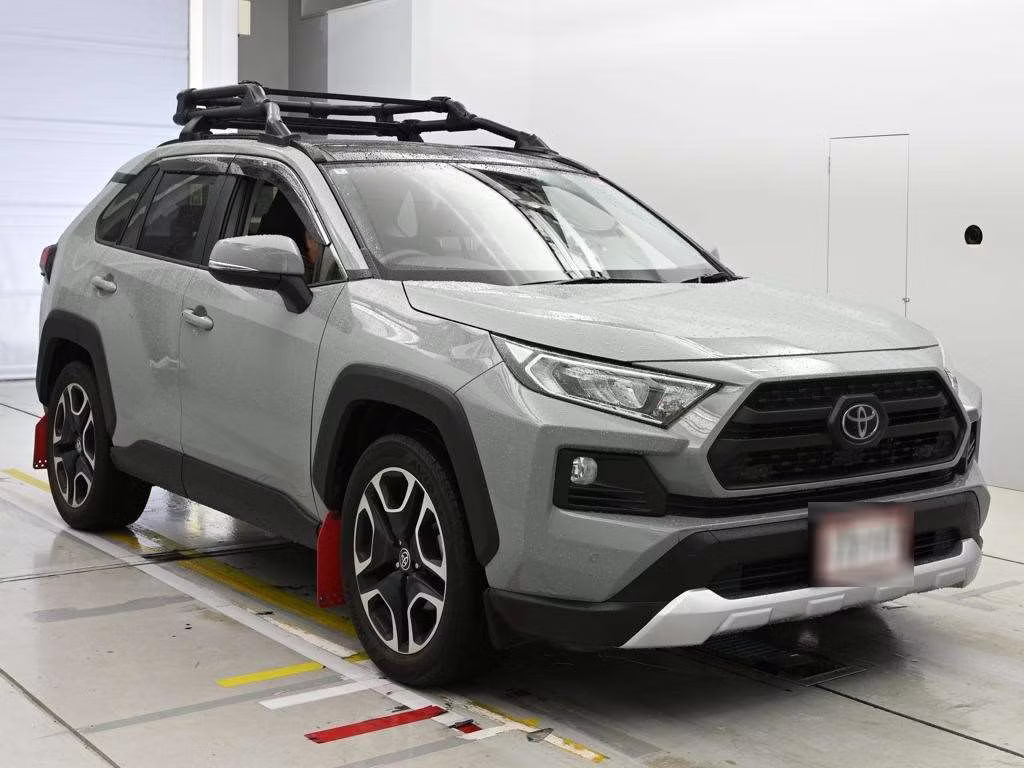 TOYOTA RAV4