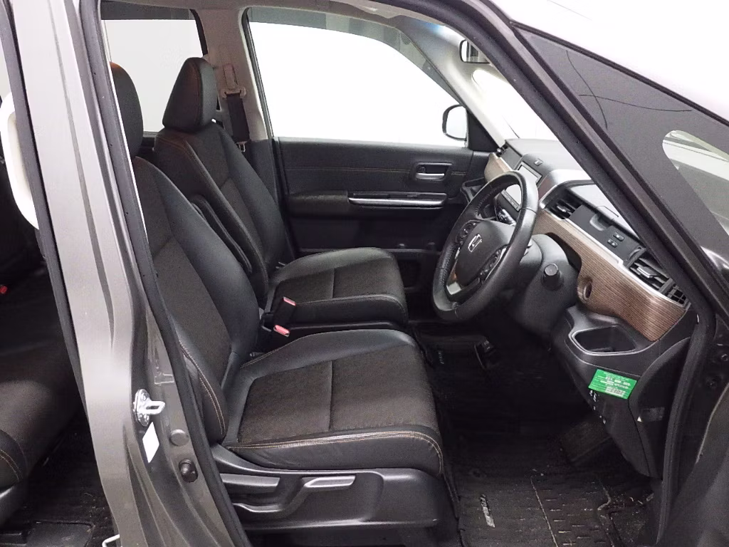HONDA FREED+