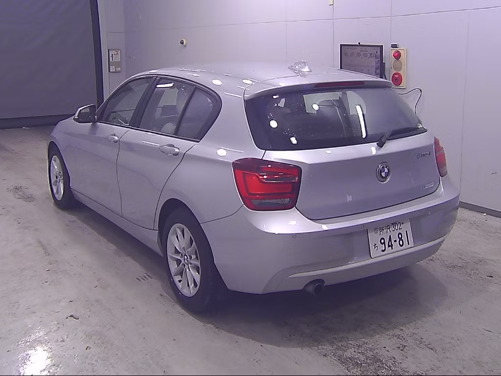 BMW 1-SERIES