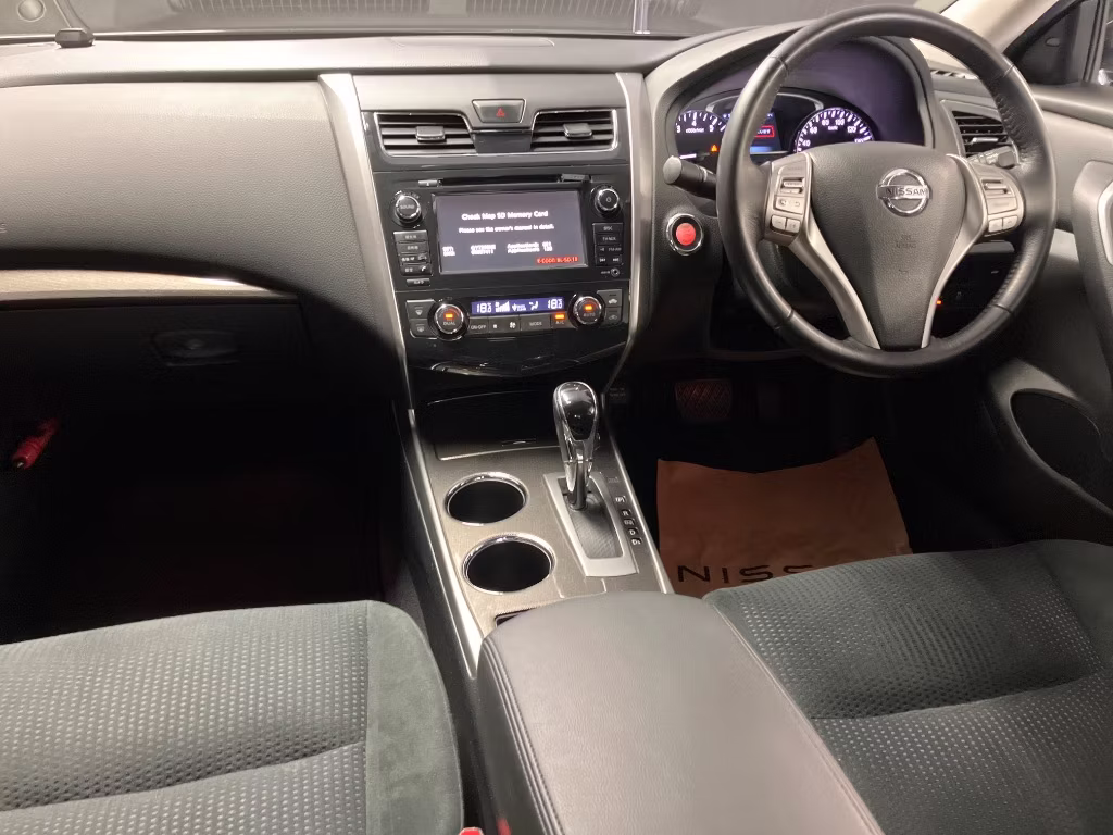 NISSAN TEANA