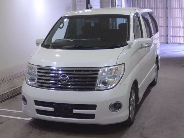 NISSAN ELGRAND
