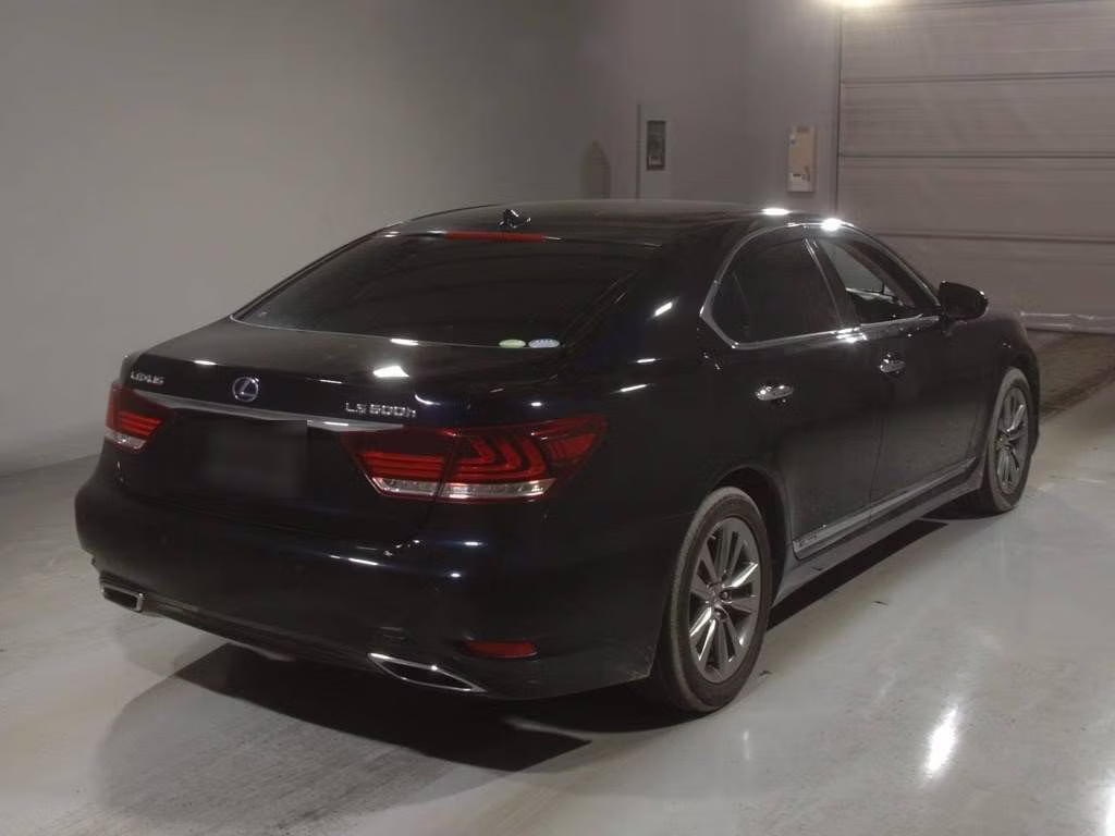 LEXUS LS600H