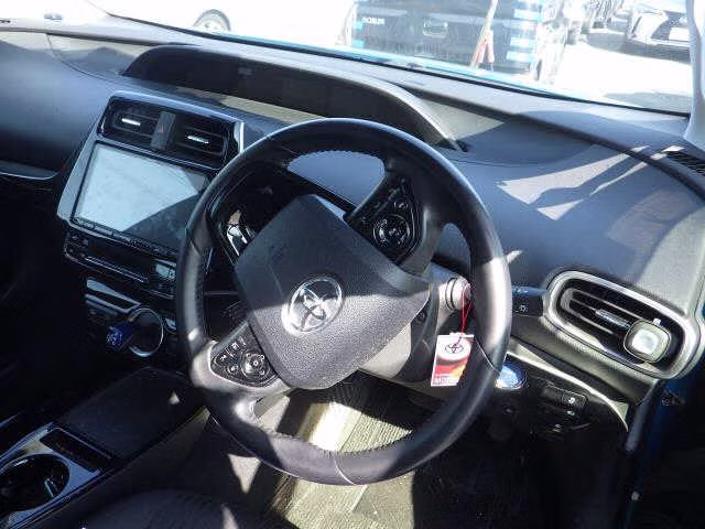 TOYOTA PRIUS PHV