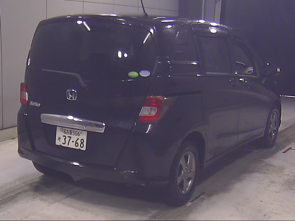 HONDA FREED SPIKE