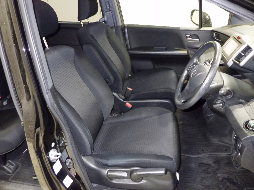 HONDA FREED SPIKE