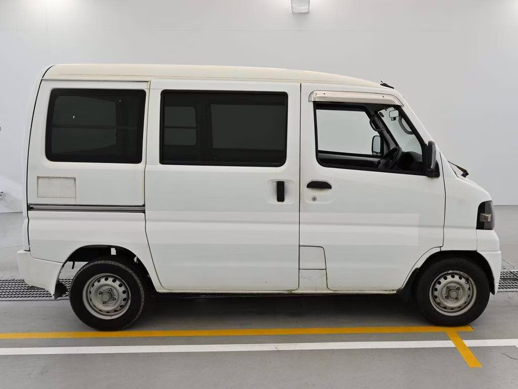 MITSUBISHI MINICAB