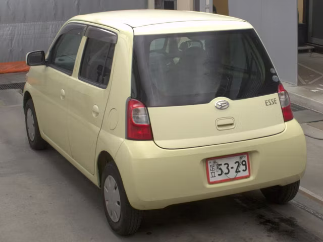 DAIHATSU ESSE
