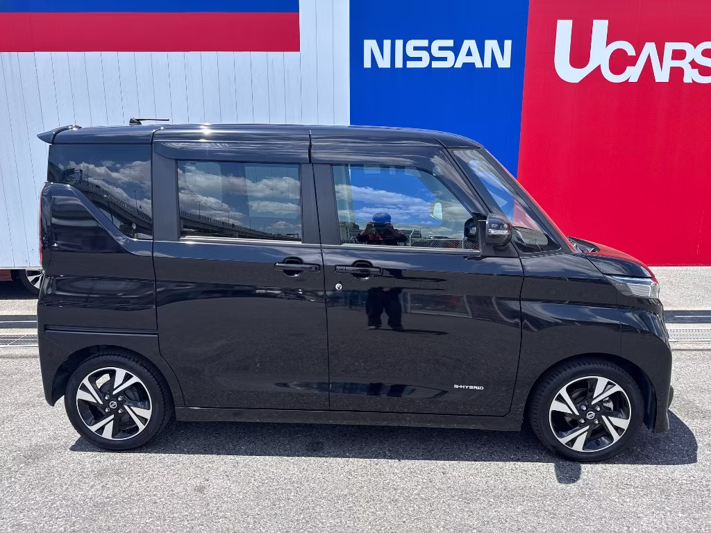 NISSAN ROOX