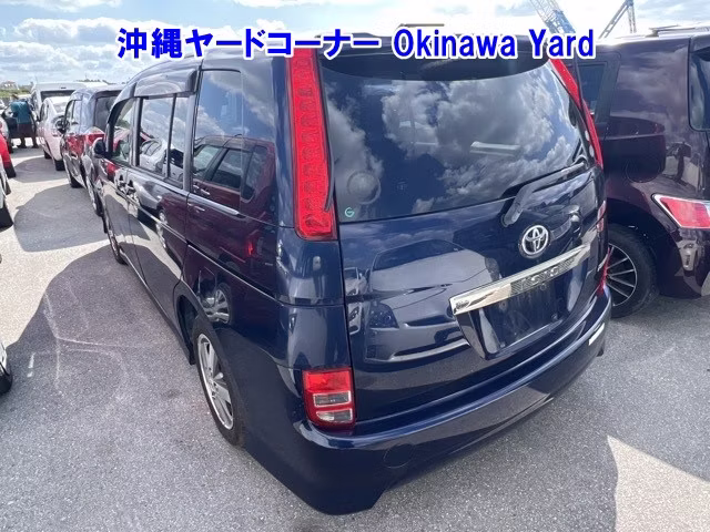 TOYOTA ISIS