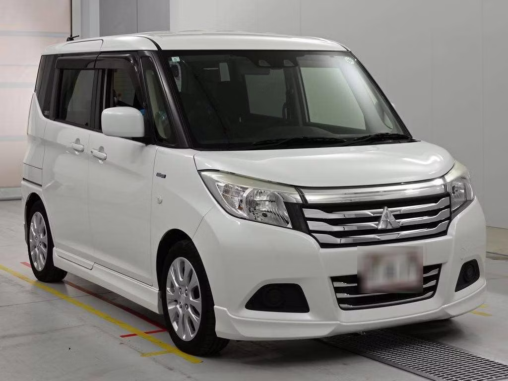 MITSUBISHI DELICA D:2