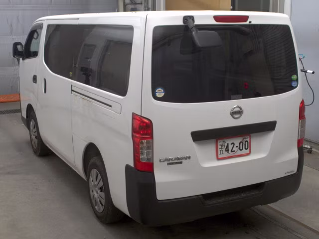 NISSAN NV350 CARAVAN