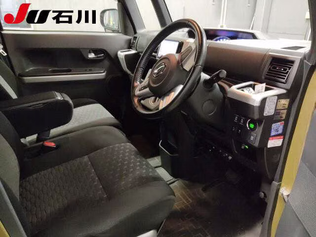 DAIHATSU WAKE