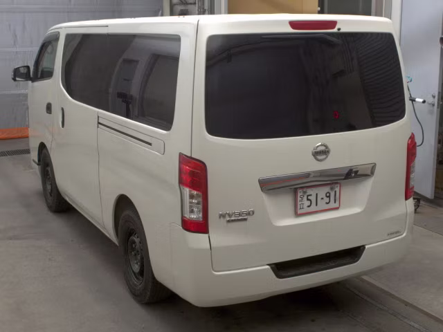 NISSAN NV350 CARAVAN