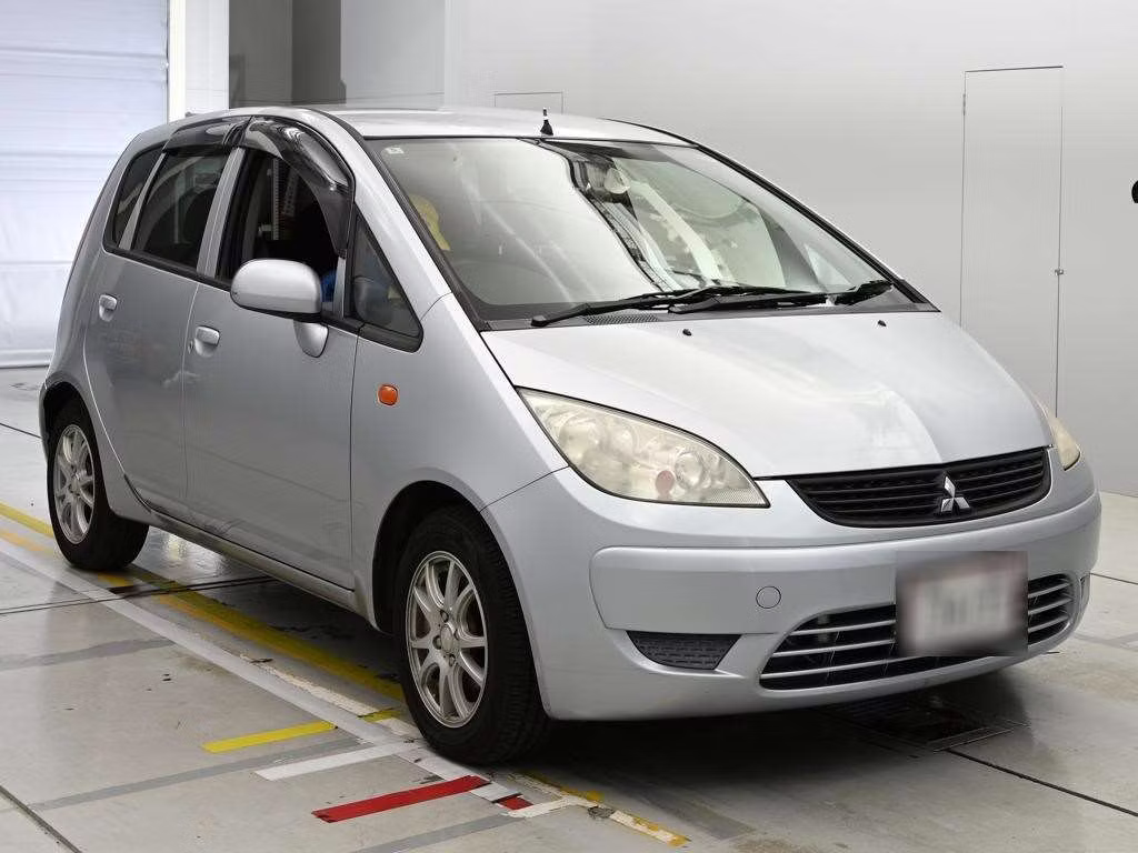 MITSUBISHI COLT