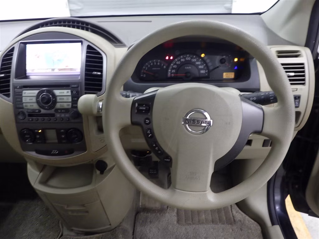 NISSAN LAFESTA