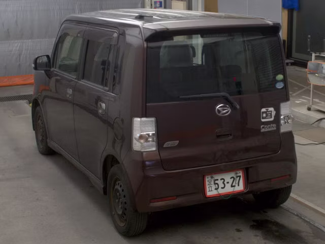 DAIHATSU MOVE CONTE