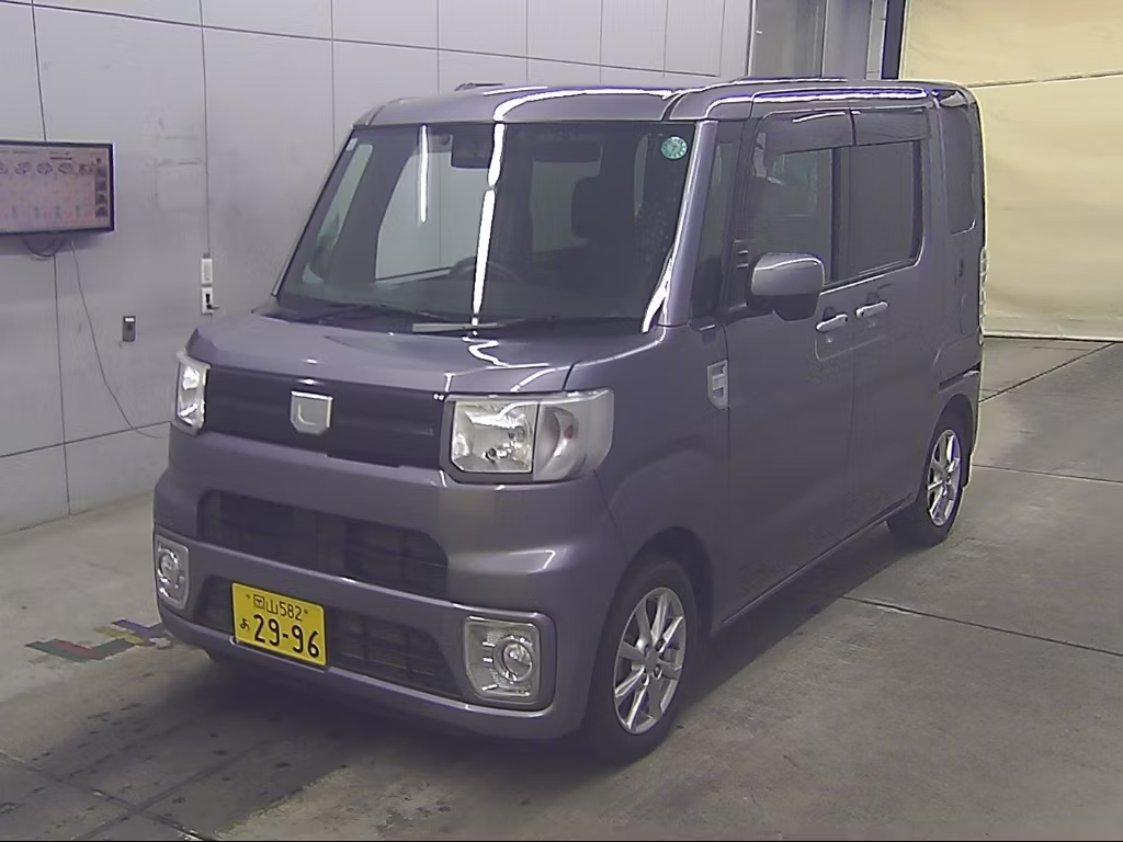 DAIHATSU WAKE