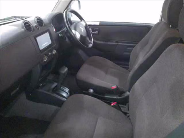 MITSUBISHI PAJERO MINI