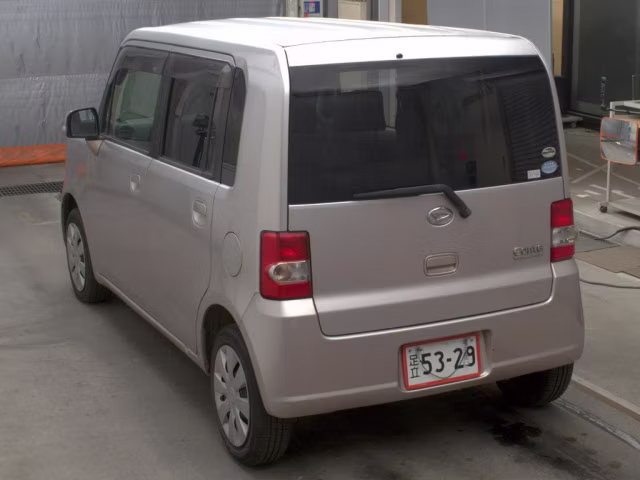 DAIHATSU MOVE CONTE