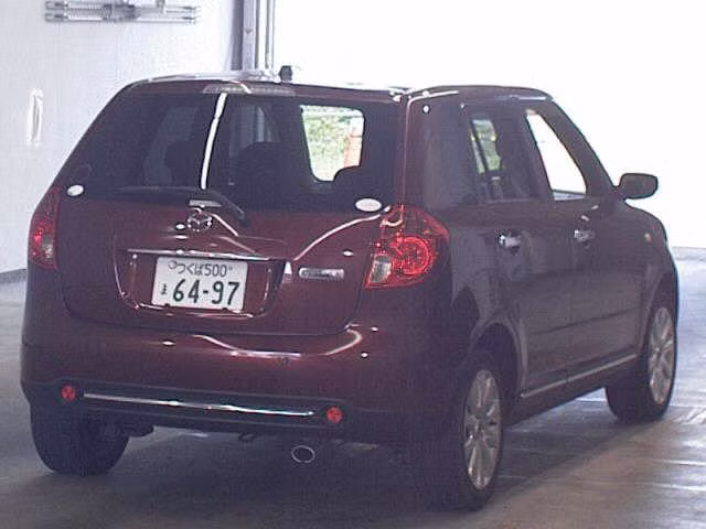 MAZDA VERISA