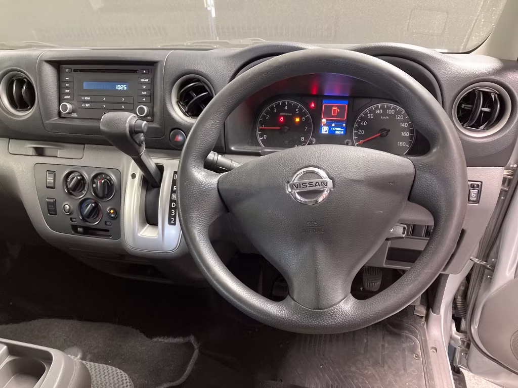 NISSAN NV350 CARAVAN