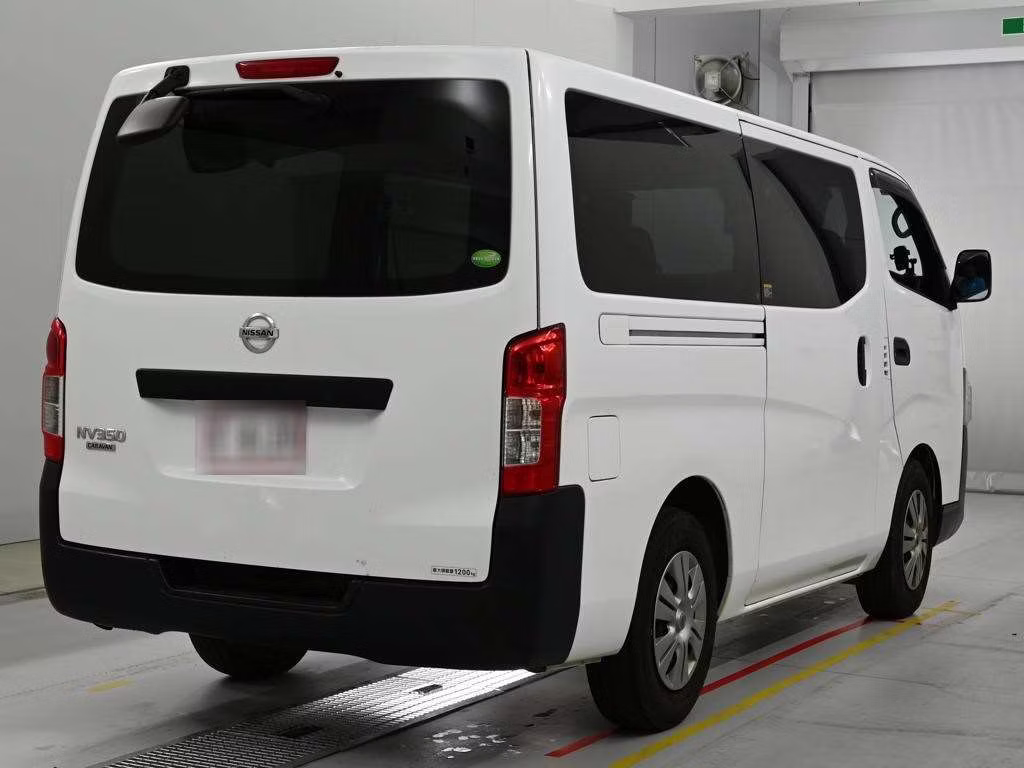 NISSAN NV350 CARAVAN