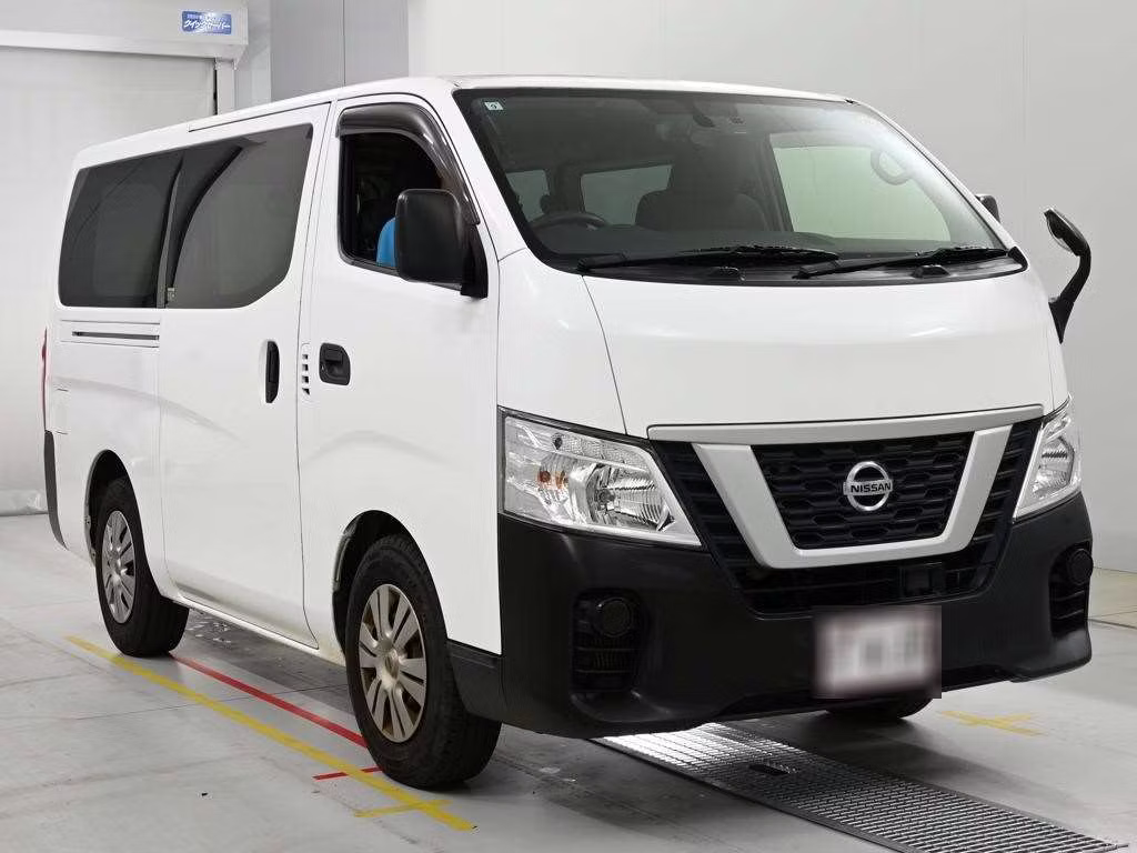 NISSAN NV350 CARAVAN