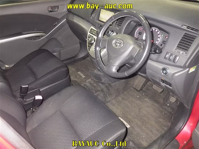 TOYOTA ISIS
