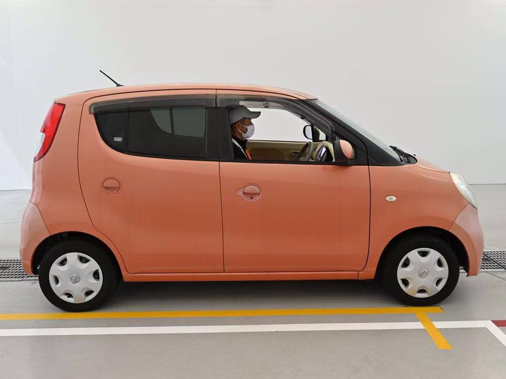 NISSAN MOCO