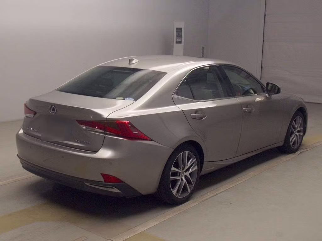 LEXUS IS300H
