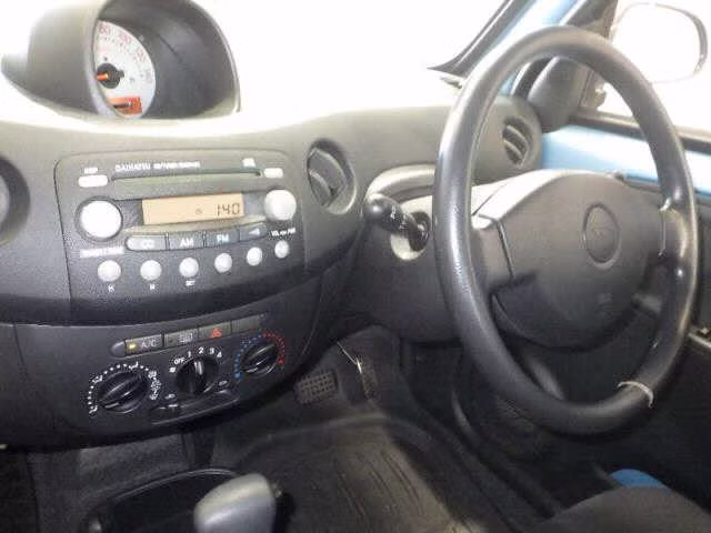 DAIHATSU ESSE