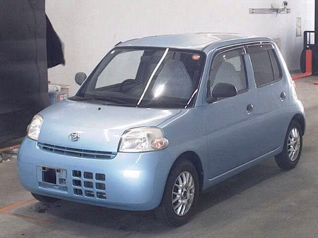 DAIHATSU ESSE