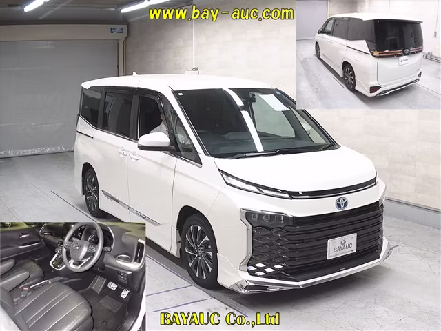 TOYOTA VOXY