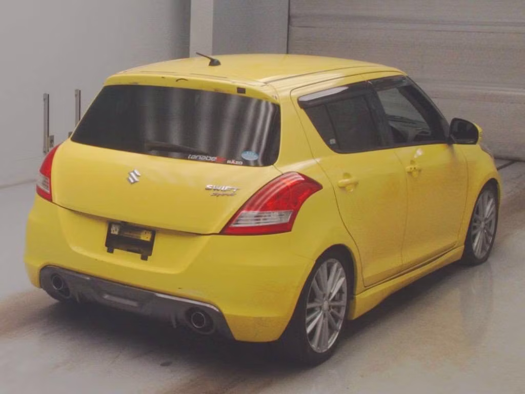 SUZUKI SWIFT