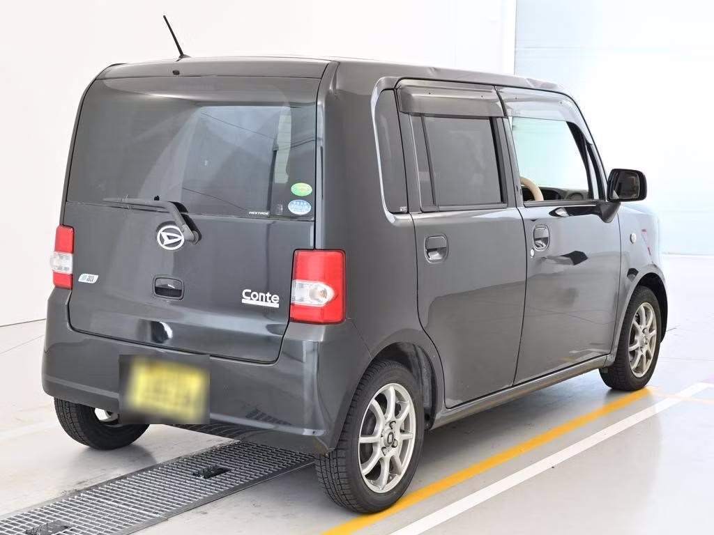 DAIHATSU MOVE CONTE