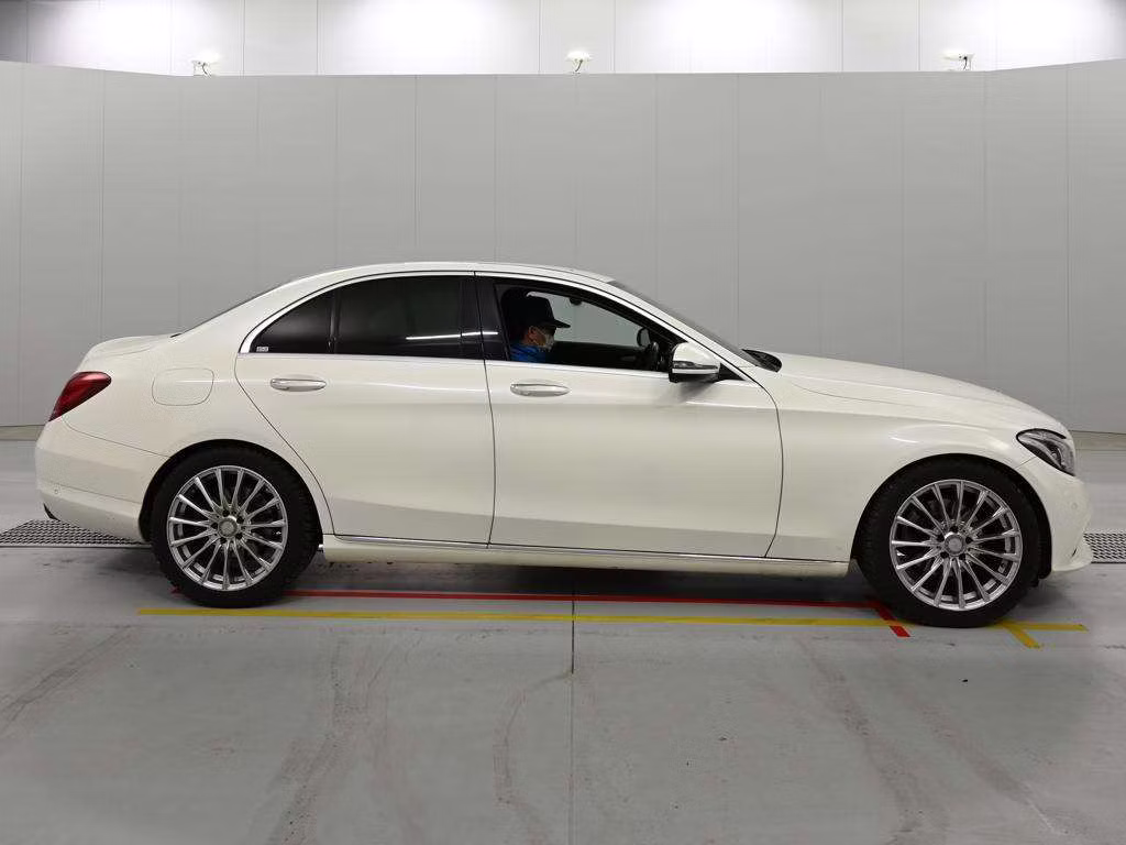 MERCEDES-BENZ C-CLASS