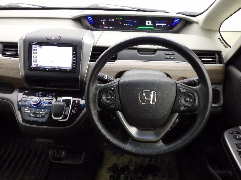 HONDA FREED+