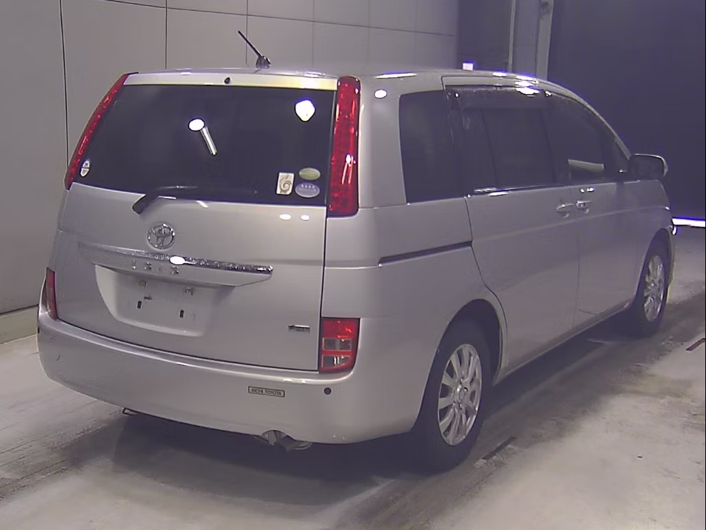 TOYOTA ISIS