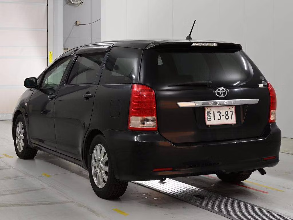TOYOTA WISH