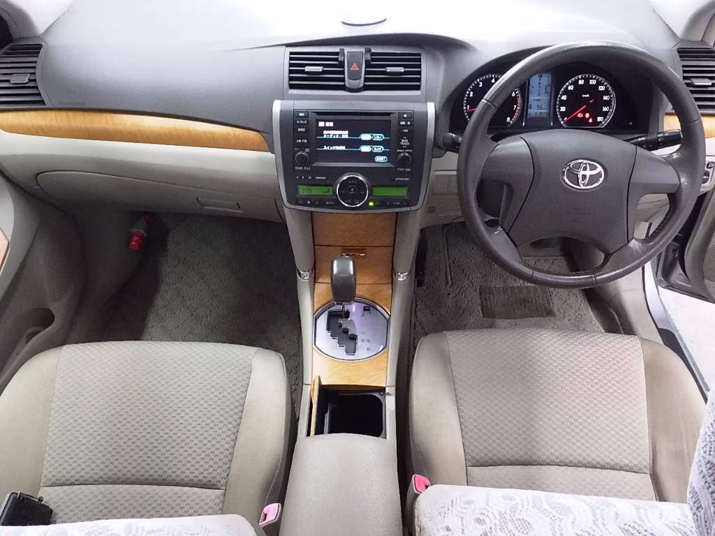 TOYOTA PREMIO