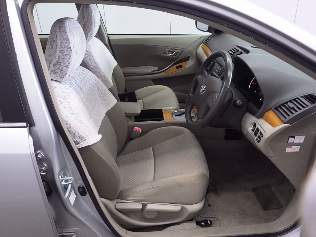 TOYOTA PREMIO