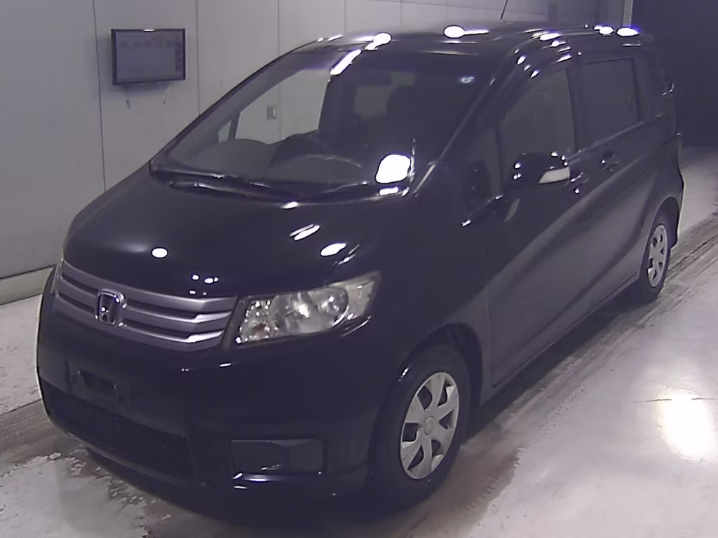 HONDA FREED SPIKE