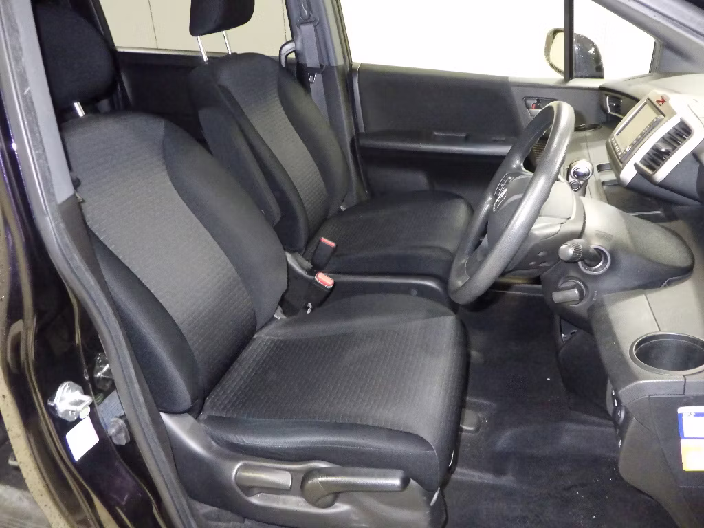 HONDA FREED SPIKE