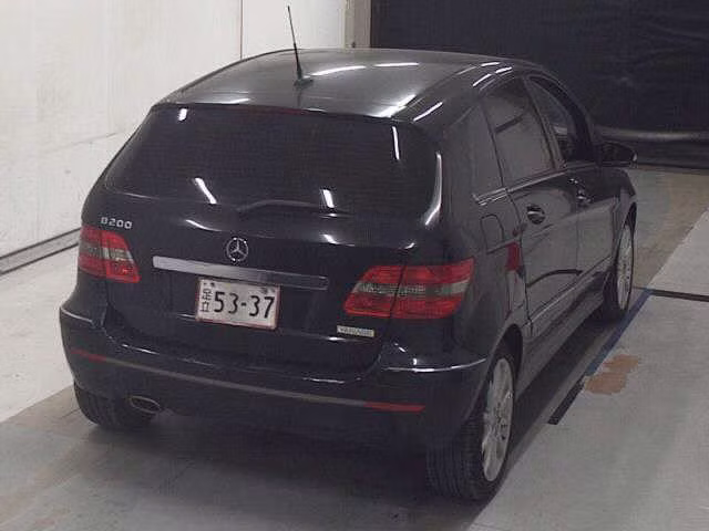 MERCEDES-BENZ B-CLASS