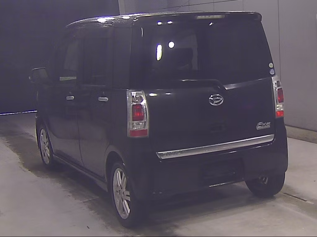 DAIHATSU TANTO EXE