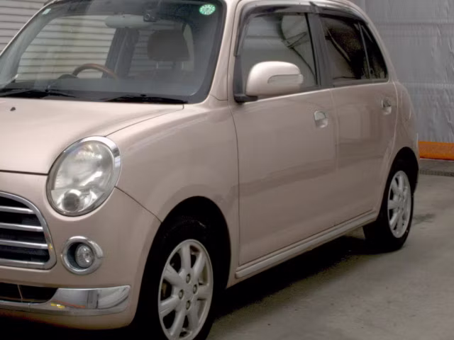 DAIHATSU MIRA GINO