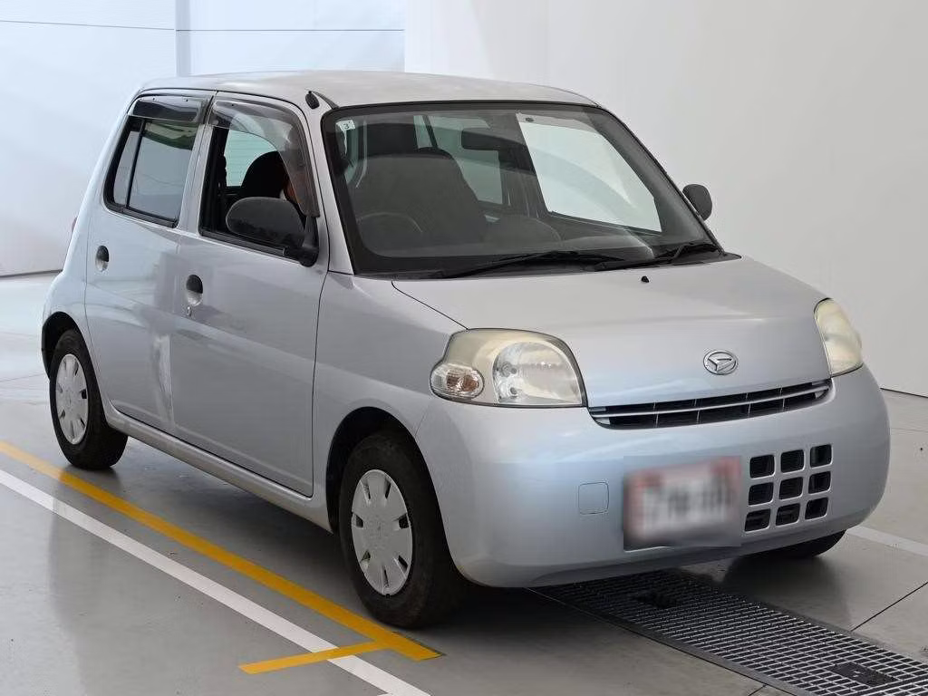 DAIHATSU ESSE