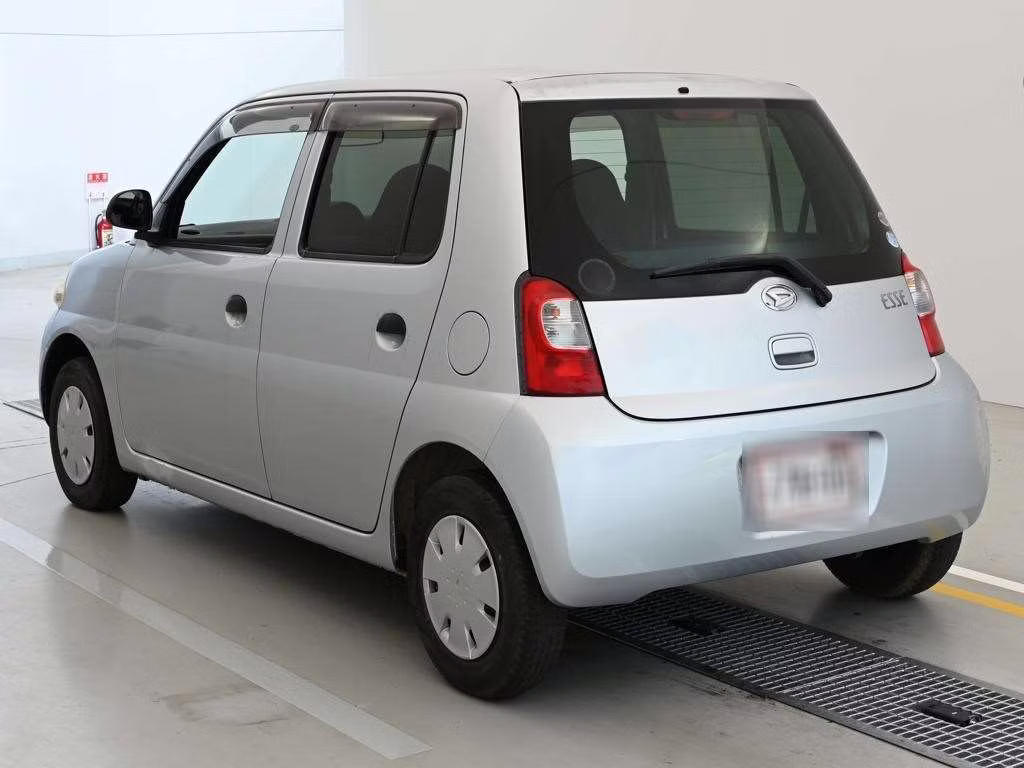 DAIHATSU ESSE